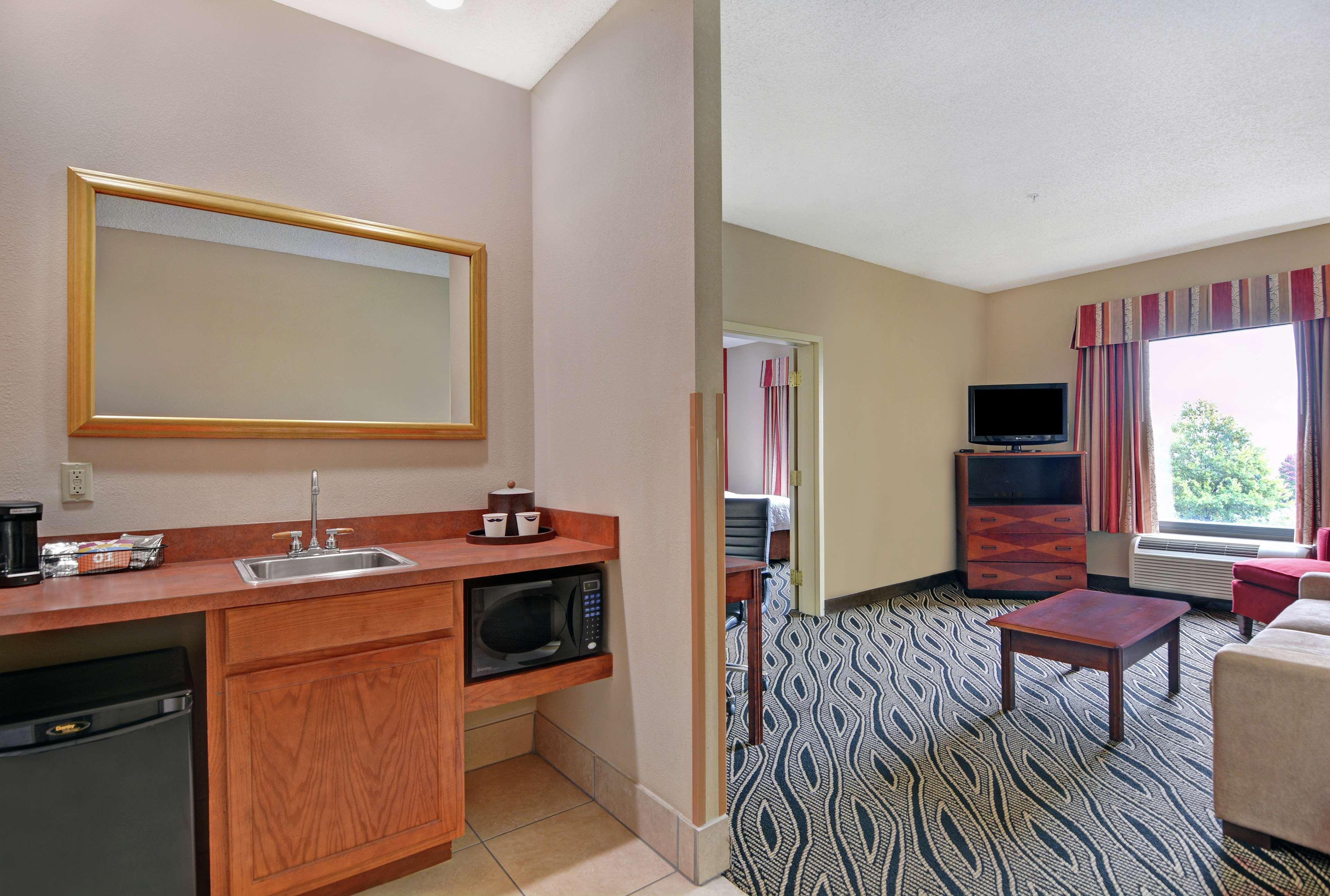 Hampton Inn Fayetteville Bagian luar foto