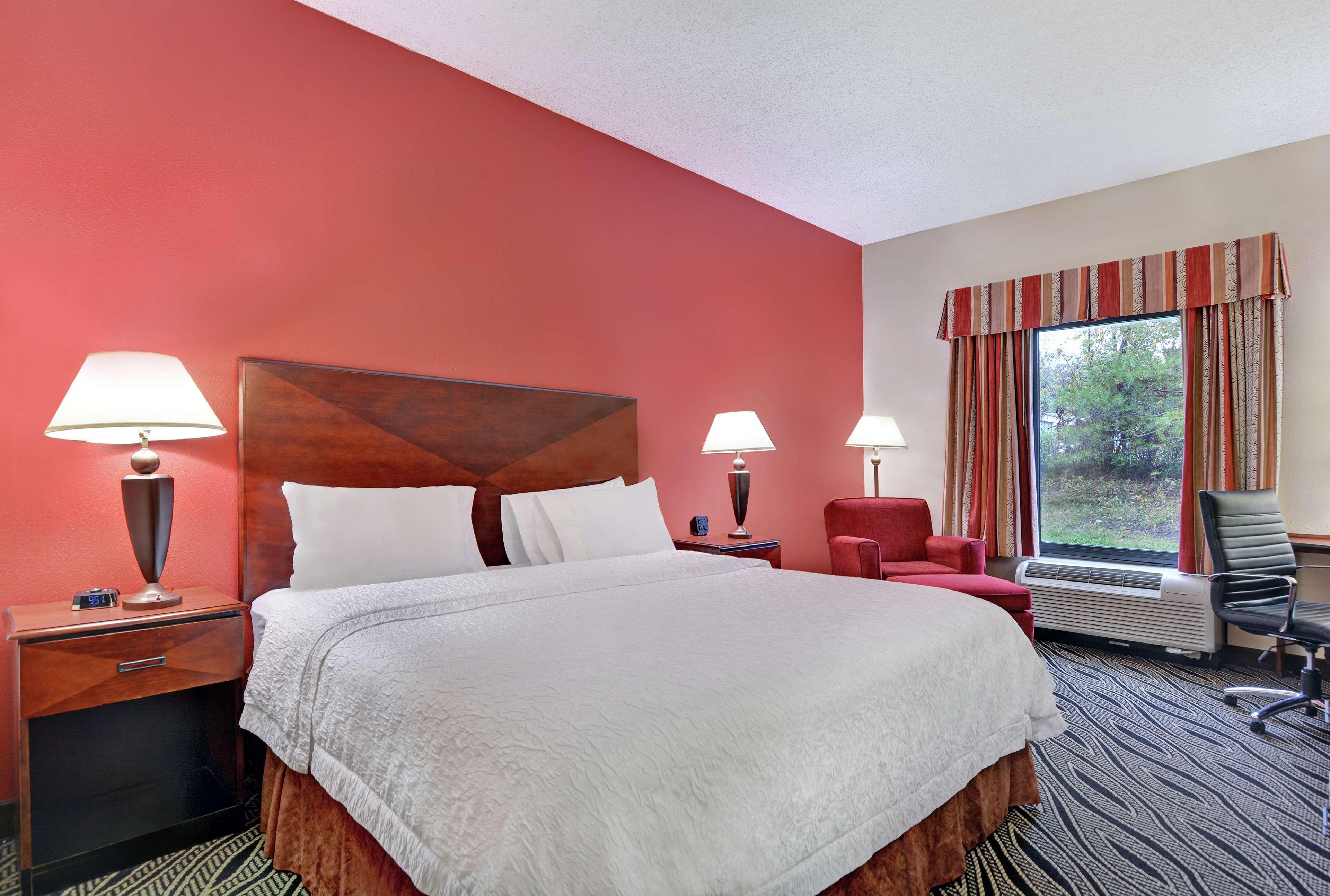 Hampton Inn Fayetteville Bagian luar foto