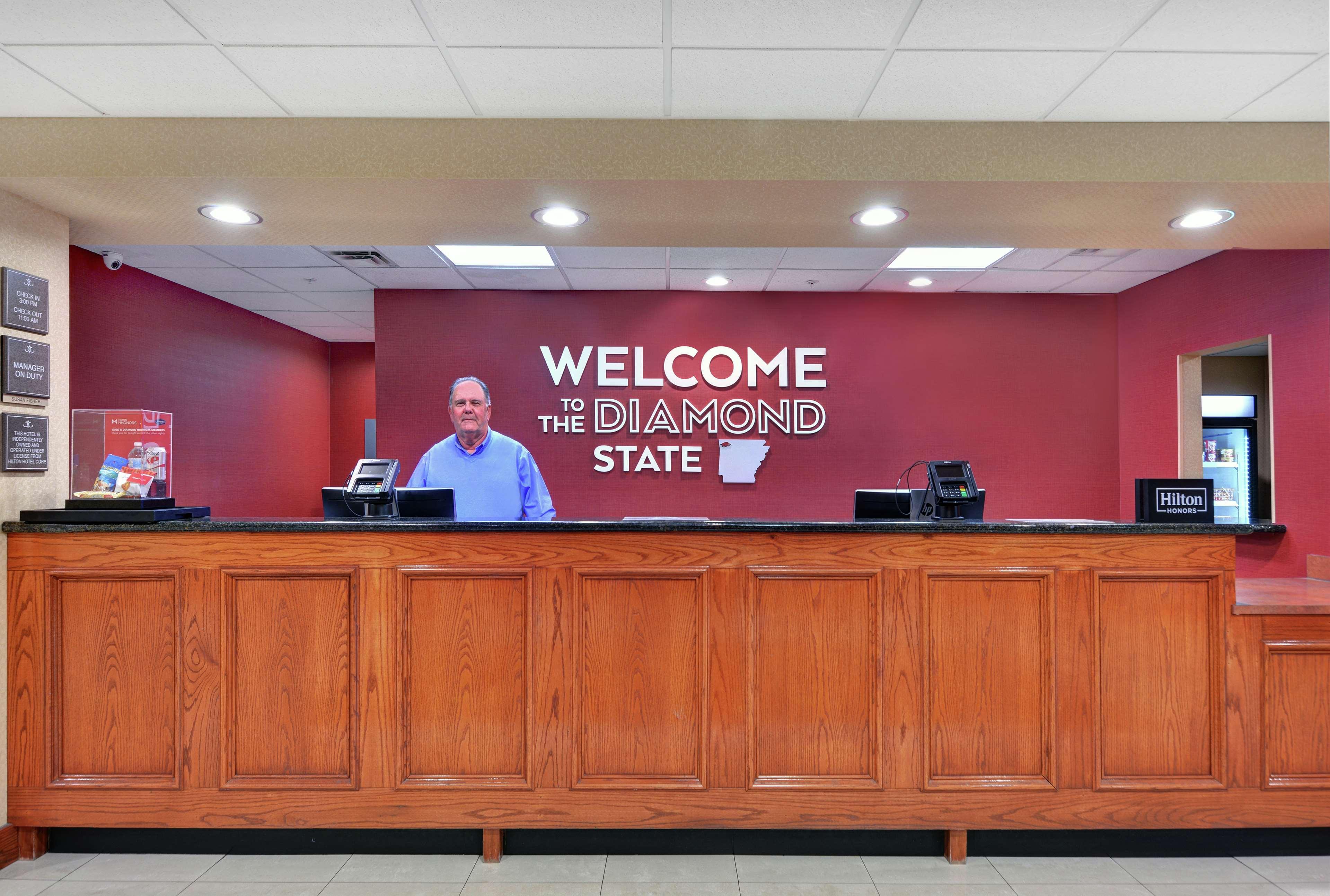 Hampton Inn Fayetteville Bagian luar foto