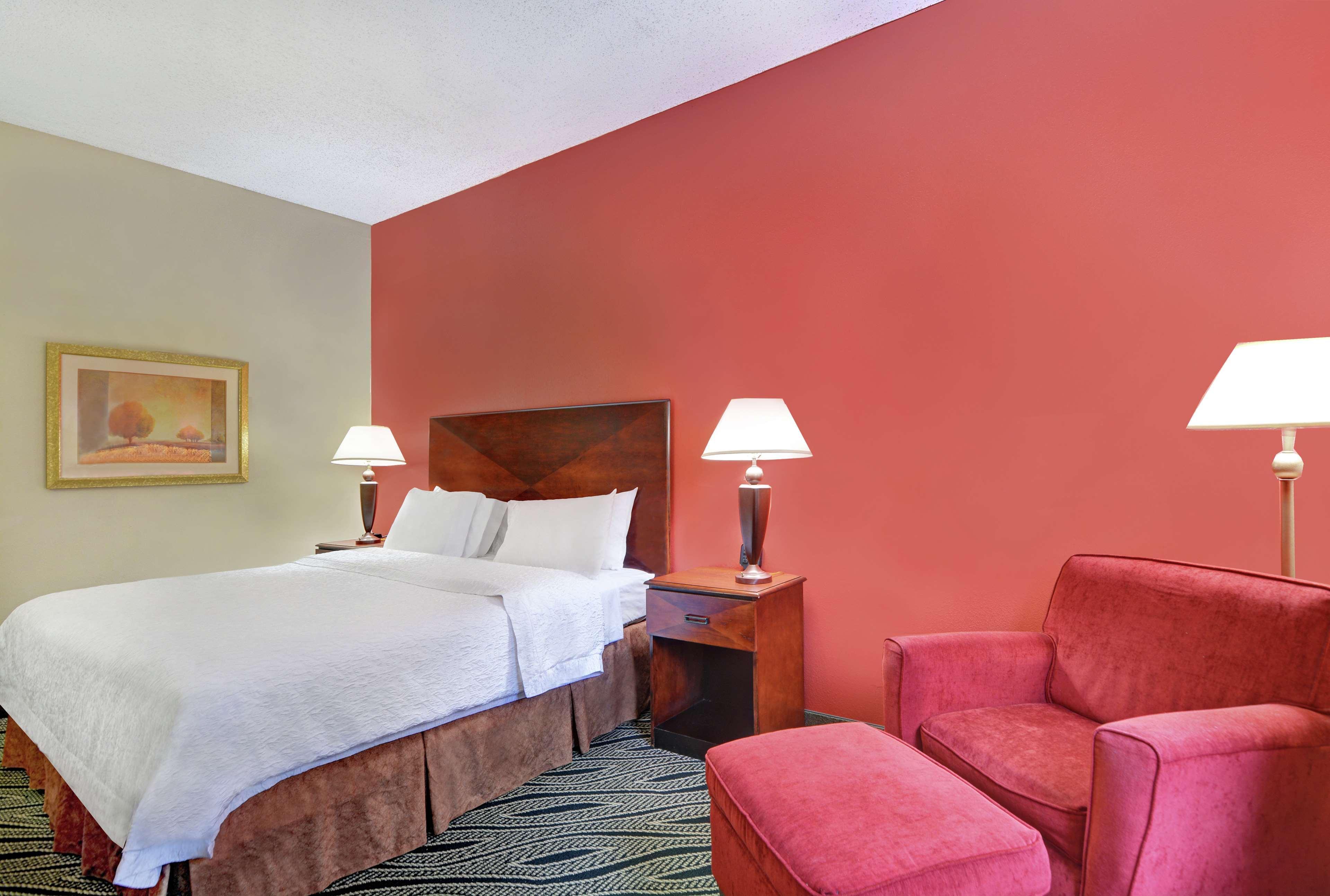Hampton Inn Fayetteville Bagian luar foto
