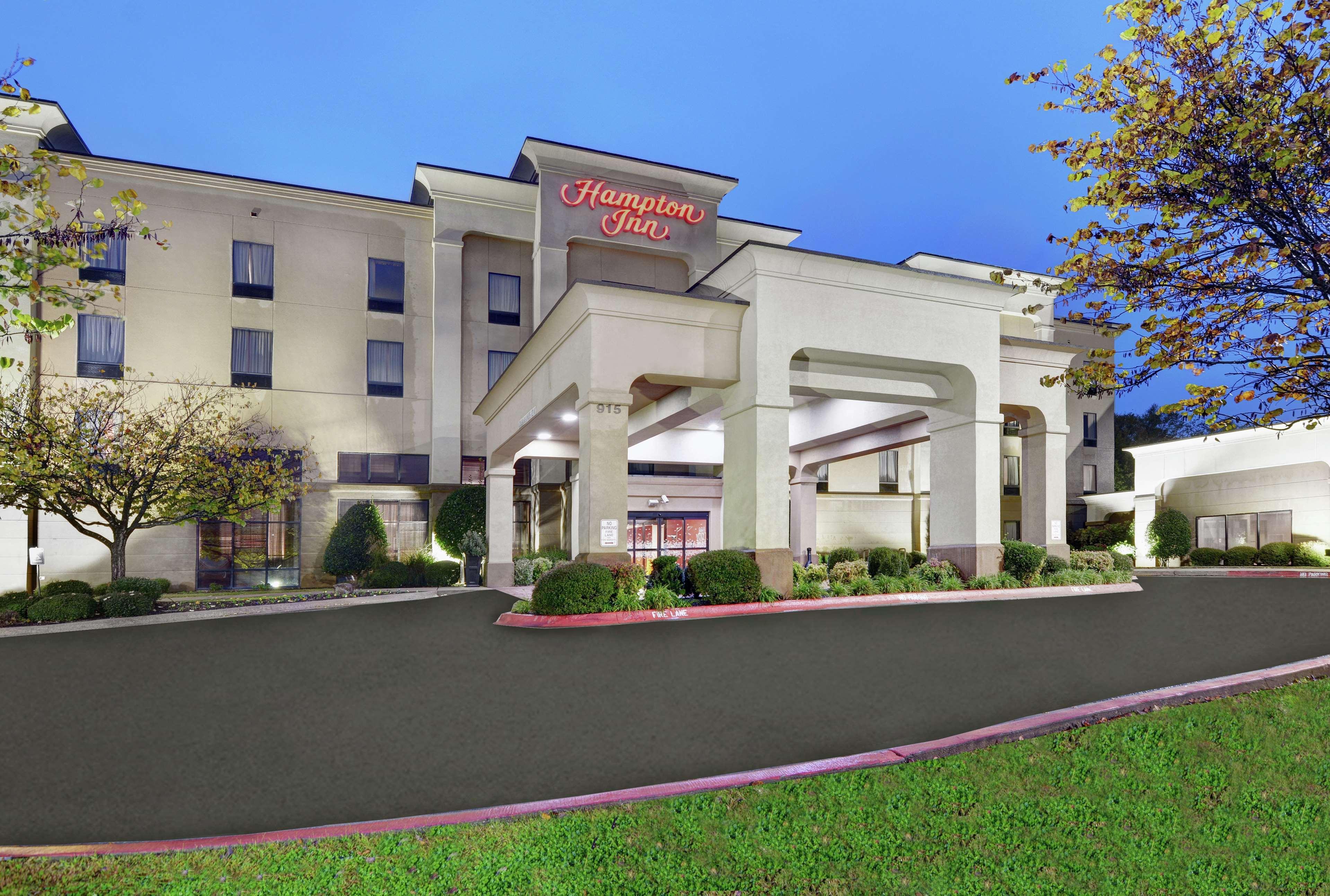 Hampton Inn Fayetteville Bagian luar foto