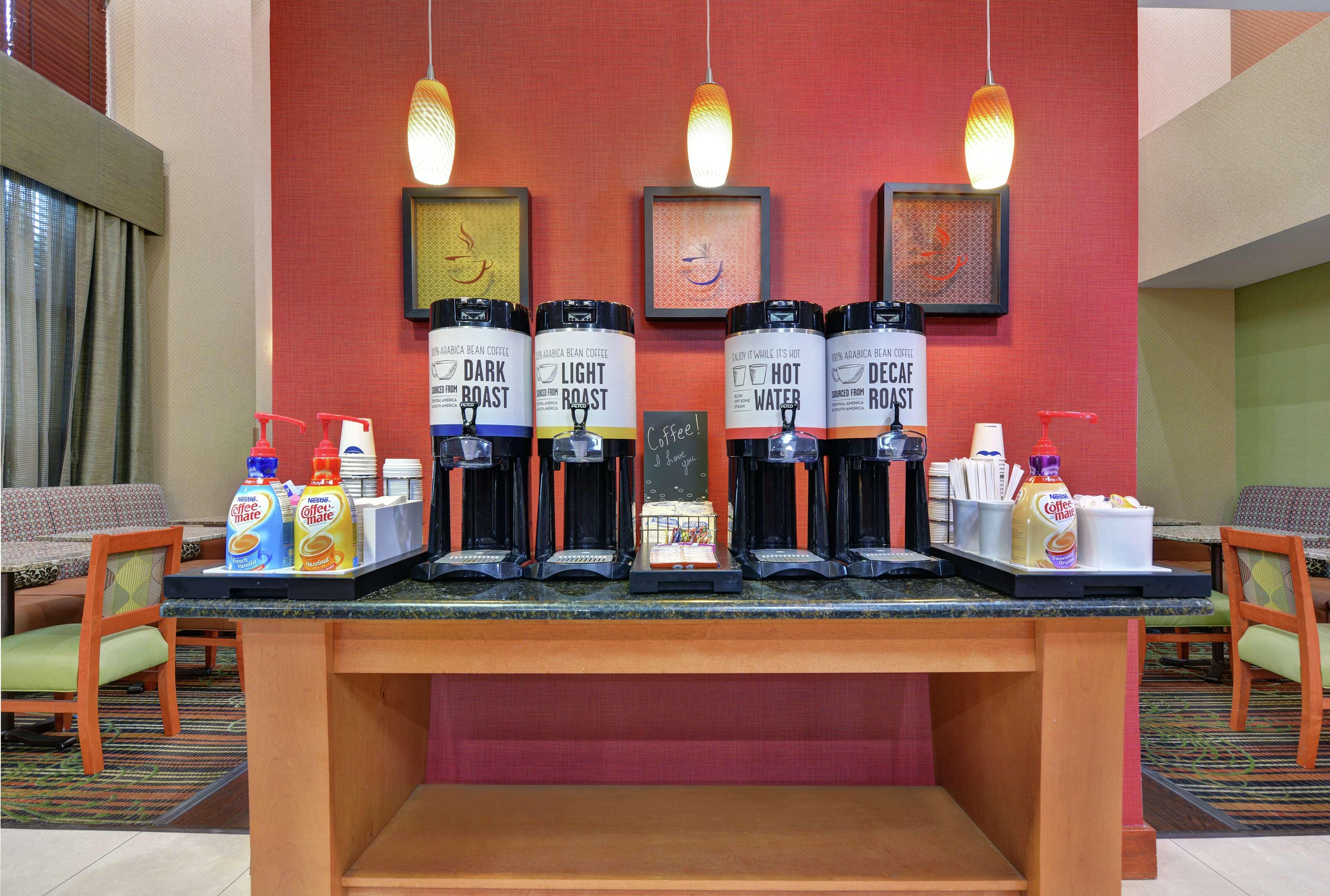 Hampton Inn Fayetteville Bagian luar foto