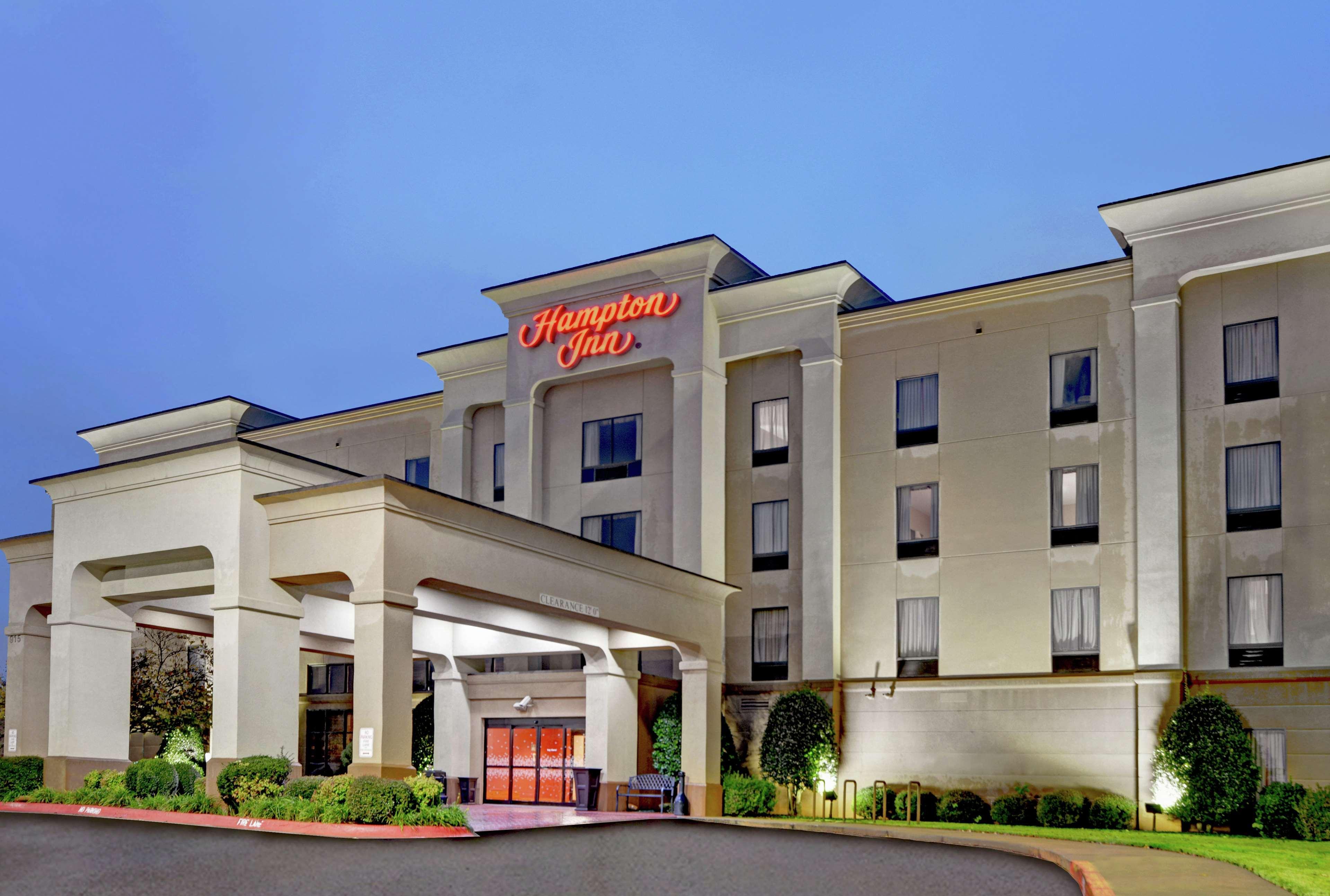 Hampton Inn Fayetteville Bagian luar foto