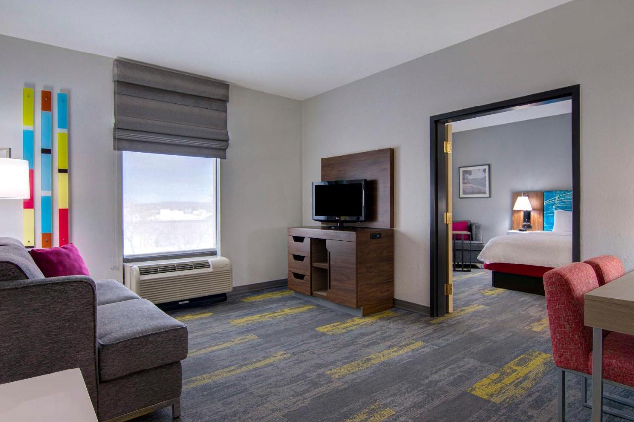 Hampton Inn Fayetteville Bagian luar foto