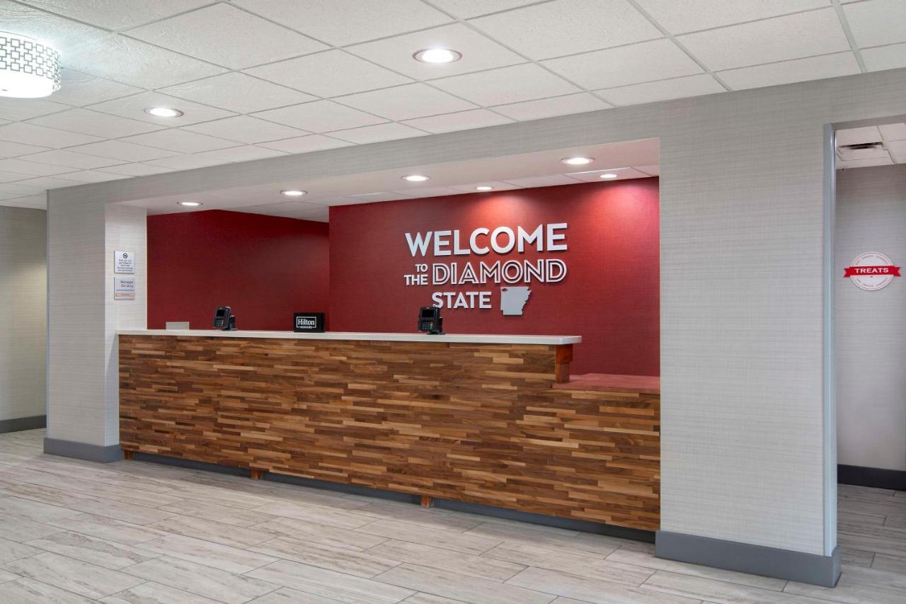 Hampton Inn Fayetteville Bagian luar foto